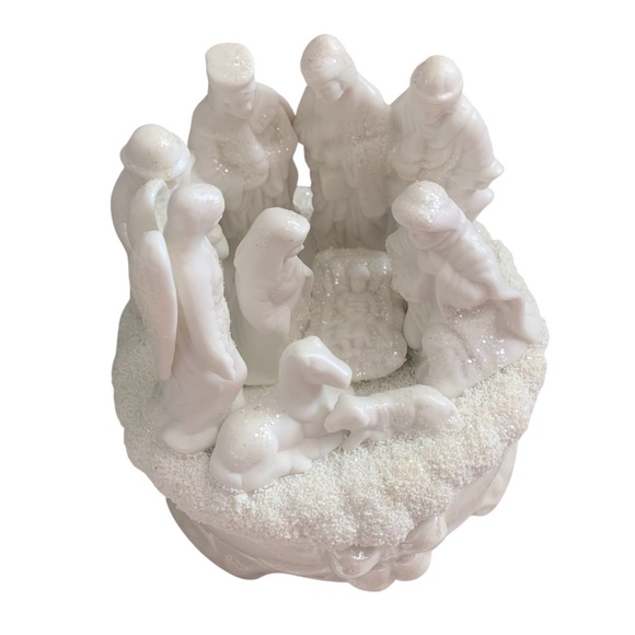 Cracker Barrel Nativity Musical “Silent Night” - Picture 6 of 10